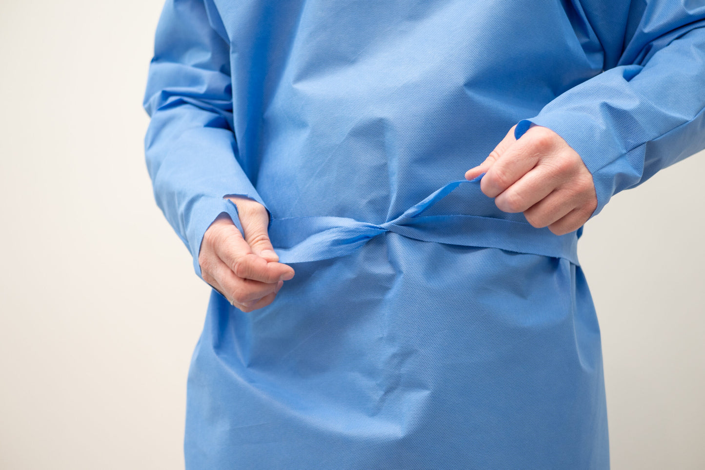 AAMI Level 2 Disposable Medical Isolation Gowns